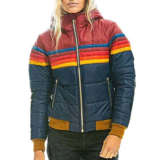 Kvinnors varm pufferjacka, stilfull för kalla dagar. Modern quiltad vinterjacka med dragkedja.