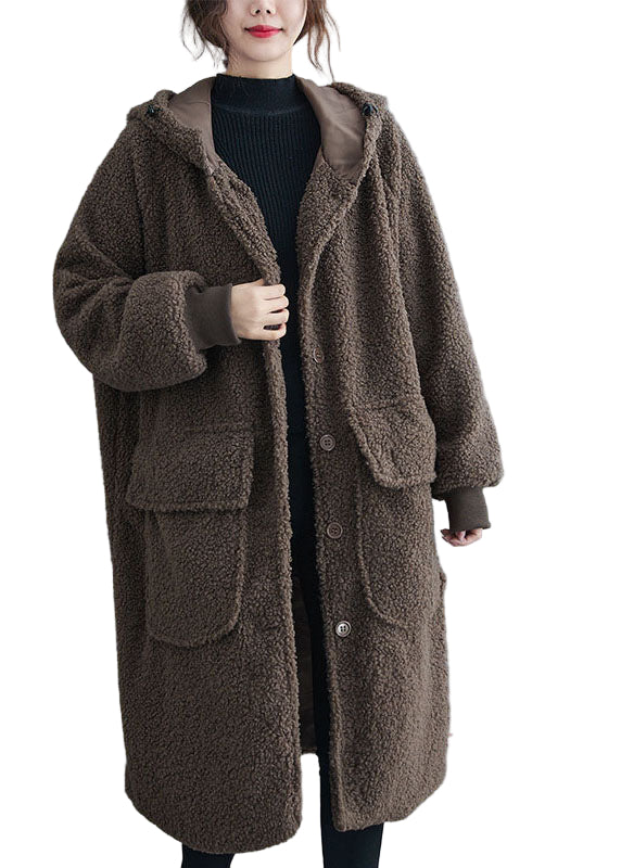 Kvinnors varma parkas, perfekt för kalla dagar. Vinterjacka med huva och rymliga fickor för vintermode.