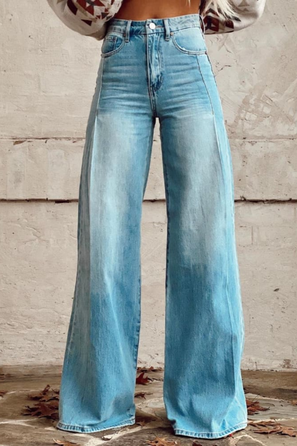 Grå vida jeans för kvinnor med lös passform, avlsappnad och modern denimstil