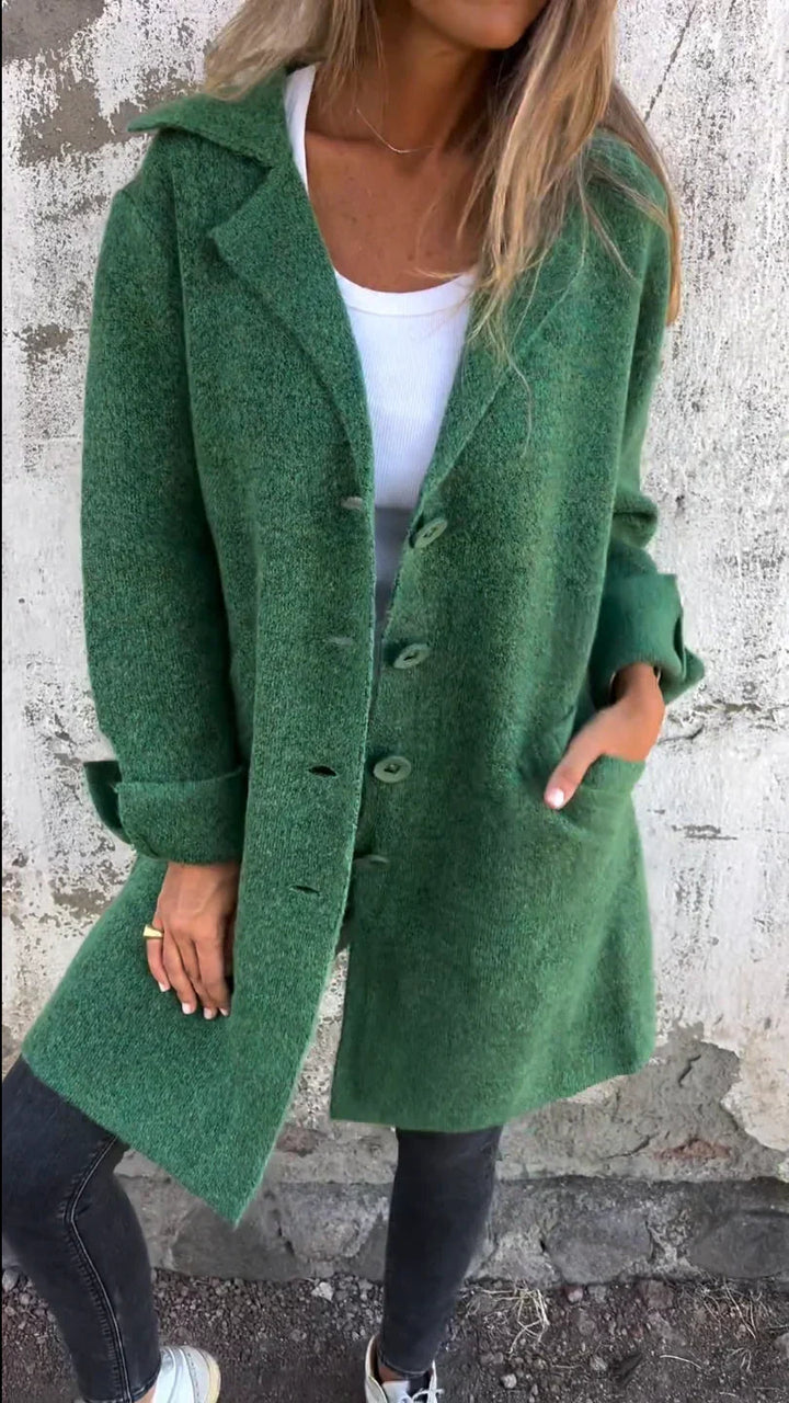Snygg lång kappa för kvinnor, ullblandning, klassisk design för en elegant vardagslook.