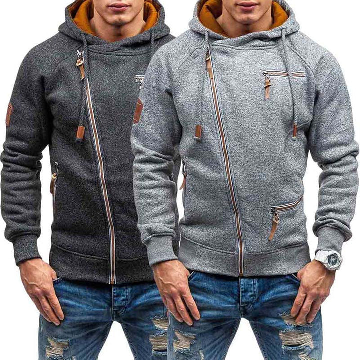 Stilren herrhoodie, långärmad och varm. Bekväm fleecetröja för streetwear och kalla dagar.