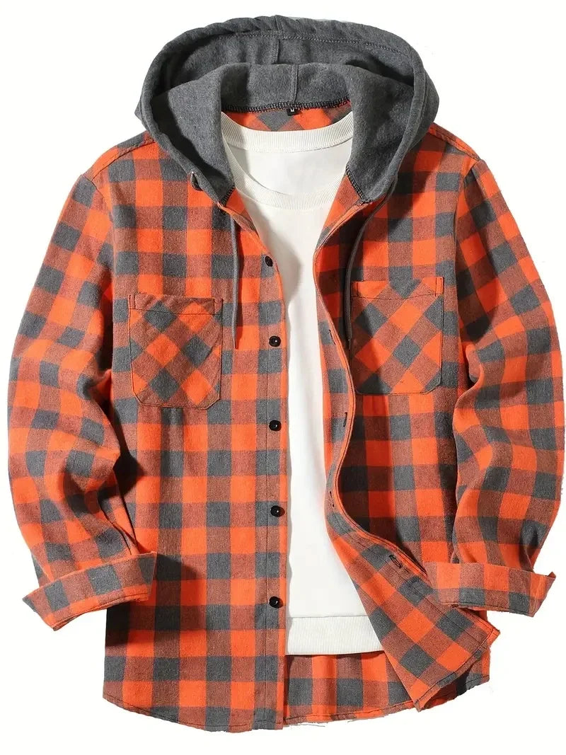 Casual herrskjorta med huva och klassiskt rutigt mönster, slim fit och långa ärmar. Mångsidig och bekväm.