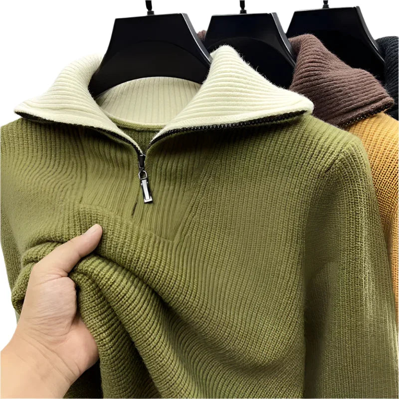 Varm herr sweatshirt med kvartsdragkedja, utmärkt som lagerplagg för kalla vinter- och höstdagar.