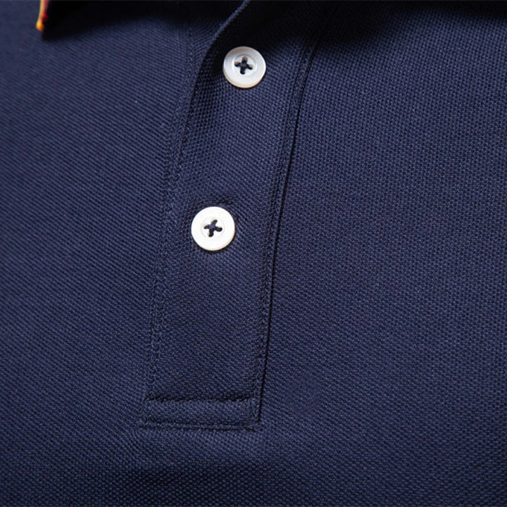 Stilren långärmad slim fit pikétröja herr, klassisk design för en elegant vardags- eller festoutfit.
