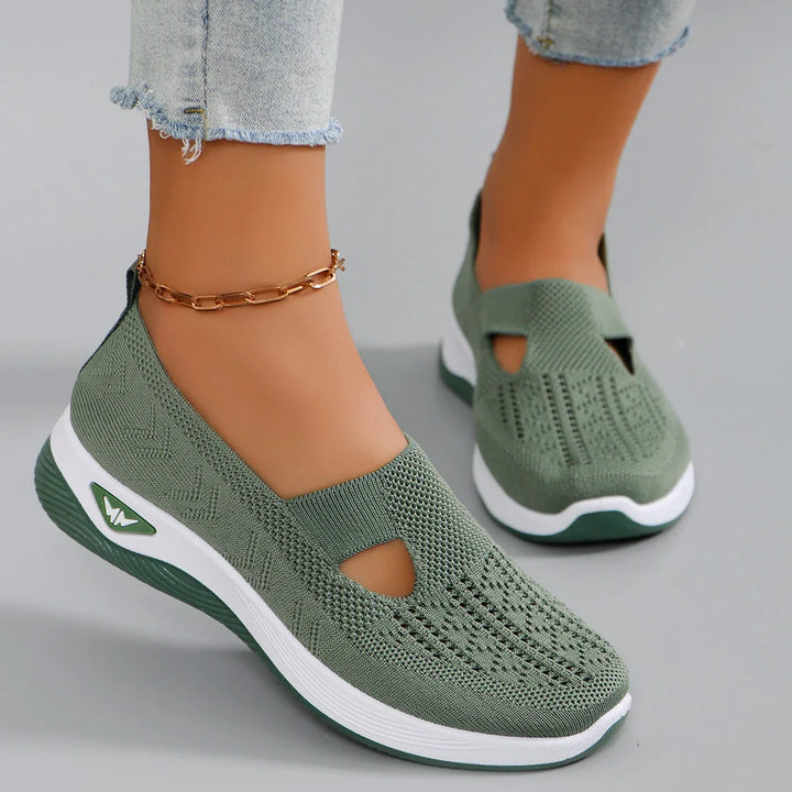 Stilrena sneakers för dam, sportiga och bekväma. Perfekta sommarskor för en aktiv vardag.
