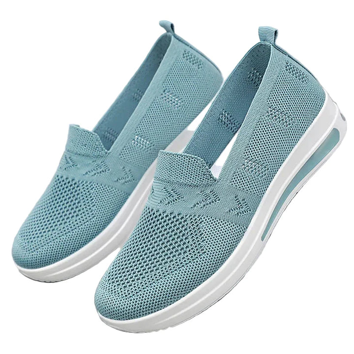 Lätta, andningsbara kvinnors sneakers för vardag. Perfekta som bekväma promenadskor för vår & sommar.