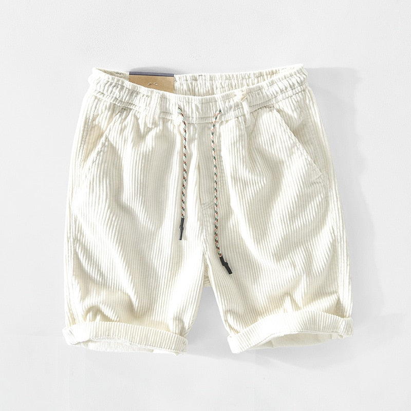 Herrshorts med avslappnad passform, lätta och bekväma för sommaraktiviteter. Maskintvättbara sommarshorts.