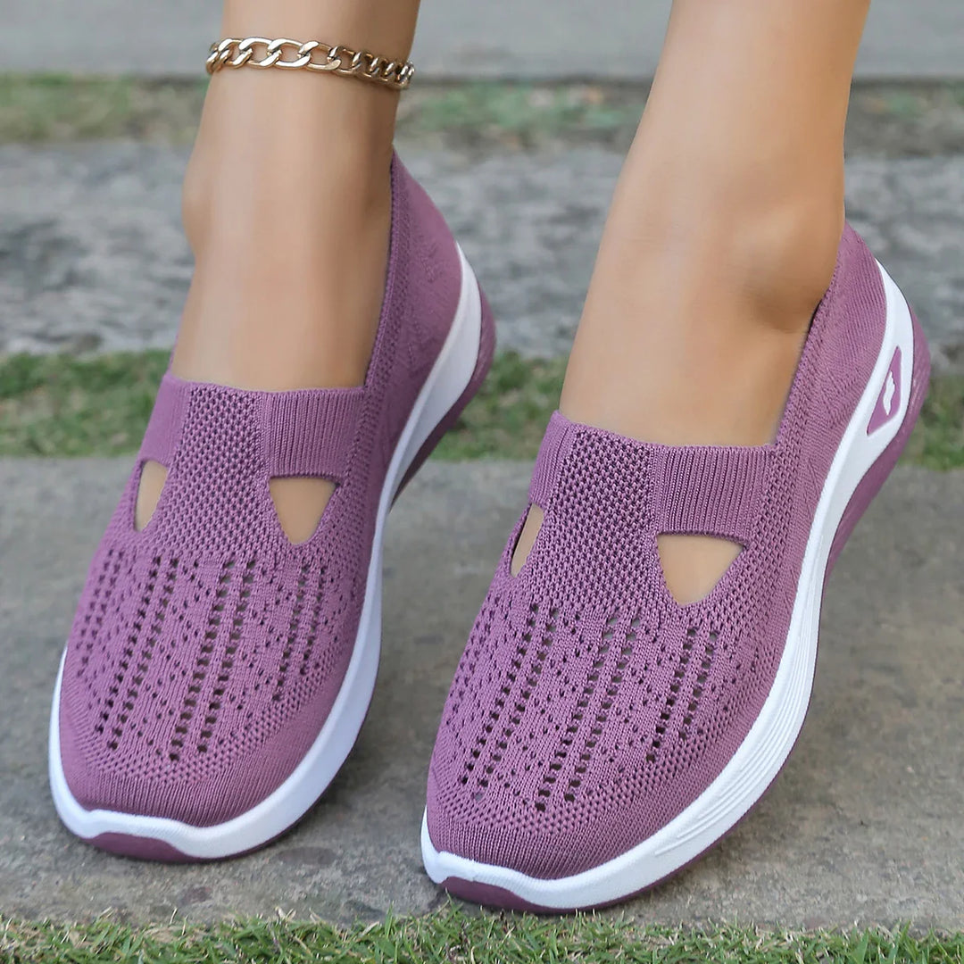 Trendiga damsneakers med modern stil. Lätta och bekväma för en urban vardagslook.