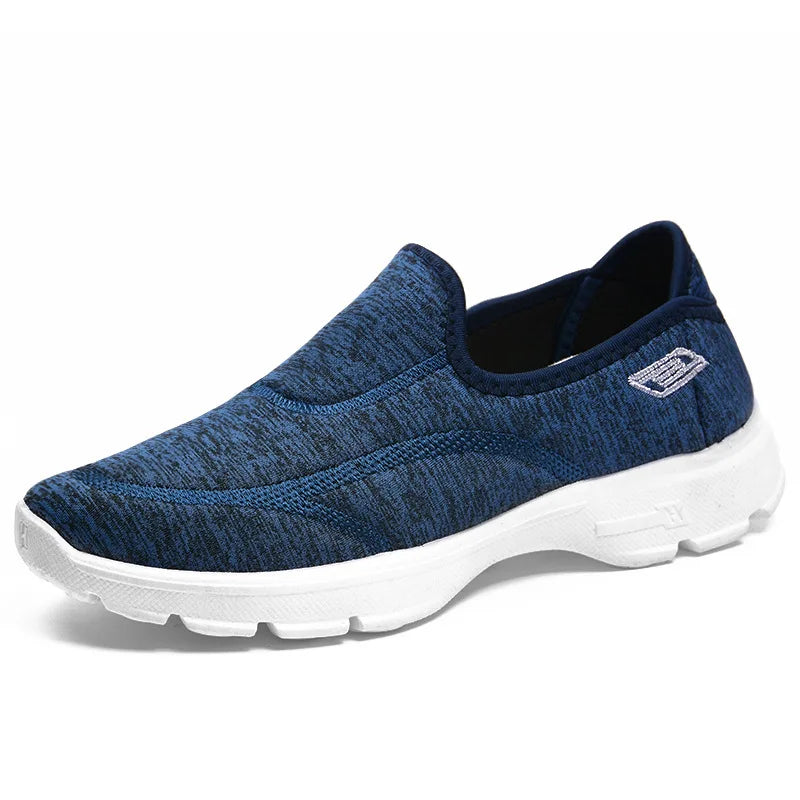 Mångsidiga kvinnorsneakers, lätta och andningsbara. Ideal för promenader och casual vardagsbruk med halkskydd.