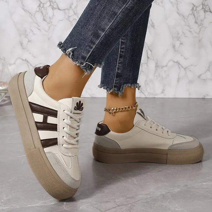 Bekväma och lätta damsneakers. Idealiska moderna skor för vardag och fritid med hög komfort.