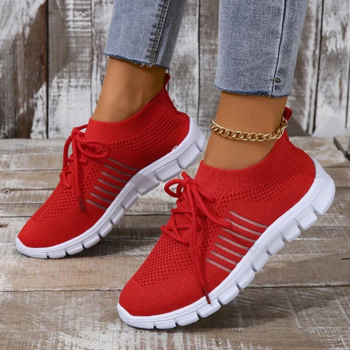 Moderna slip-on sneakers för dam, lätta sommarskor som kombinerar stil med vardagskomfort.
