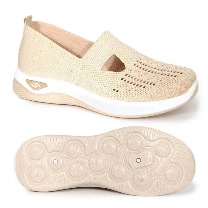 Lätta vårsneakers för kvinnor i slip-on modell. Ultimat komfort med bra stöd.
