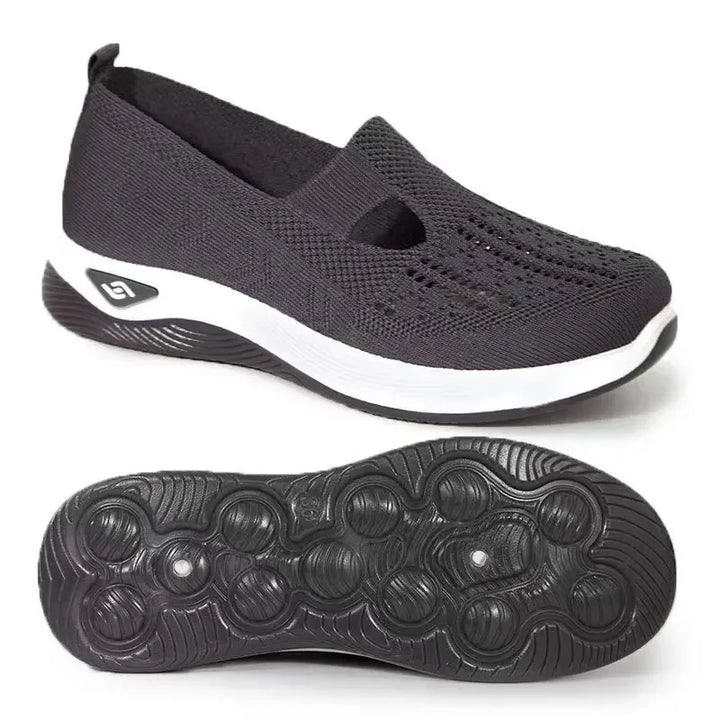 Rosa slip-on sommarskor för kvinnor. Bekväma, lätta och stödjande för varma dagar.