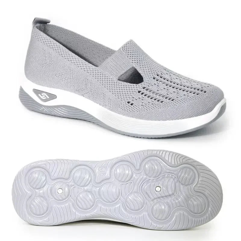 Enkla bekväma slip-on damsneakers. Lätta och stödjande för ultimat vardagskomfort.