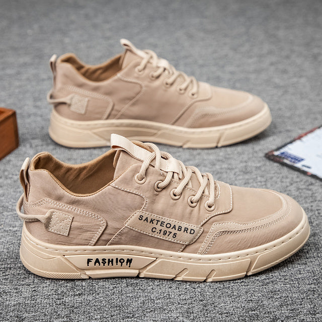 Beige herr sneakers, ergonomiska komfortskor med modern design, perfekta för alla dagar.