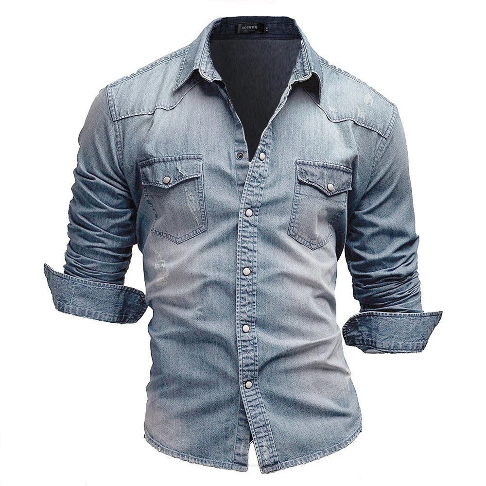 Ljusgrå retro herrskjorta button-down, denimstil, slank passform, idealisk för vårkläder.