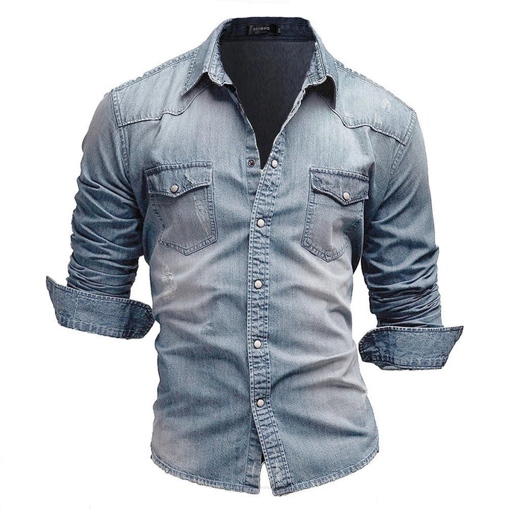 Ljusgrå retro herrskjorta button-down, denimstil, slank passform, idealisk för vårkläder.