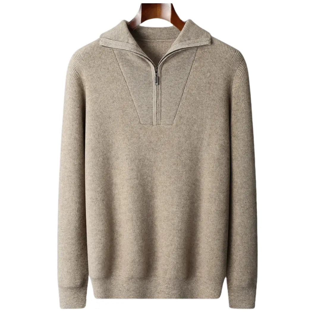 Vit herrtröja med halv dragkedja, elegant slim fit. Passar både kontor och fritid.