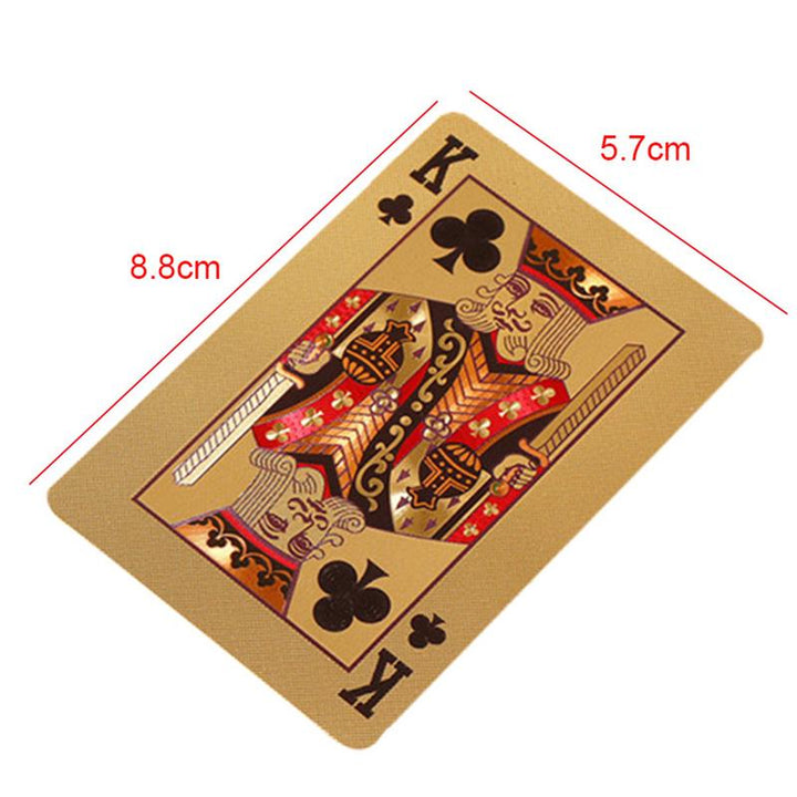 Samling av lyxiga guldkort, vattentåliga för poker, varierande design för DIY-entusiaster.