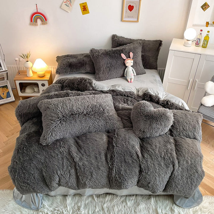 Påslakan i fluffig shaggy fleece, ultimat mjukhet för sköna sängkläder i ditt mysiga sovrum.