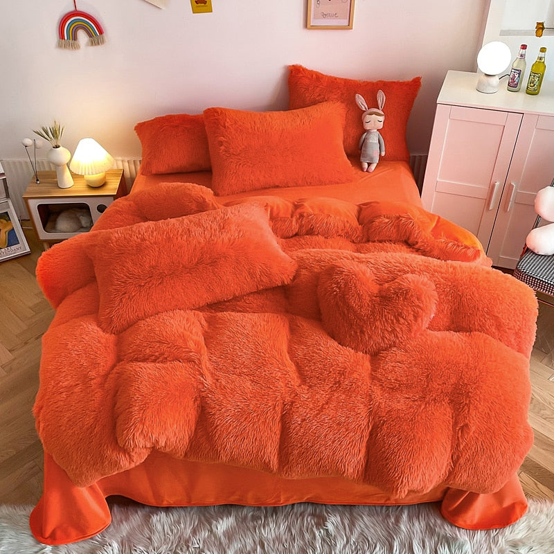 Förvandla ditt sovrum med ett lyxigt shaggy påslakan i mjuk fleece och elegant textil.