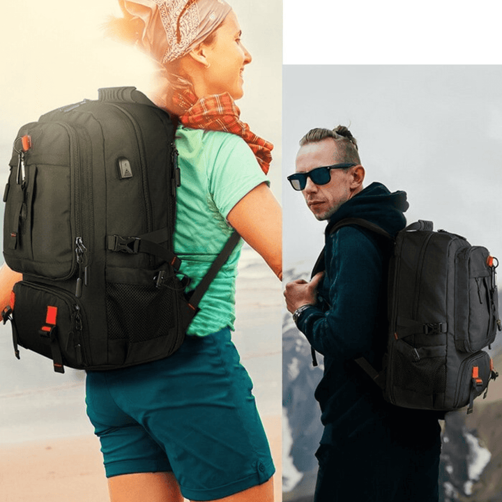 Laptopfack med USB-port i 50L ryggsäck, perfekt för affärsresor eller skola. Unisex design.