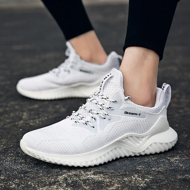 Herrsneakers med överlägsen komfort och andningsförmåga, idealiska för både vardag och träning.