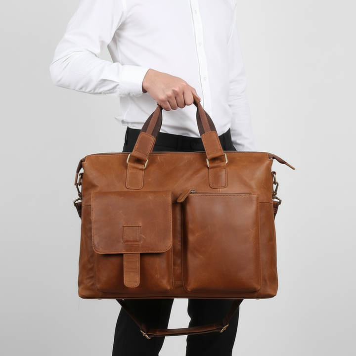 Elegant brun läder axelväska, perfekt som datorväska eller dokumentväska för jobb & möten.