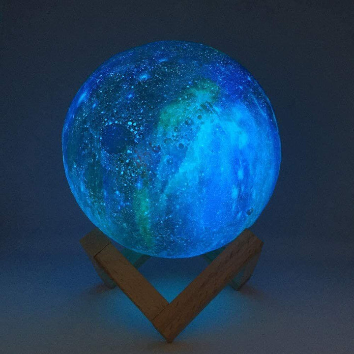 3D månlampa som nattlampa för barnrum. Uppladdningsbar LED-lampa med 16 färger, justerbar via fjärrkontroll.