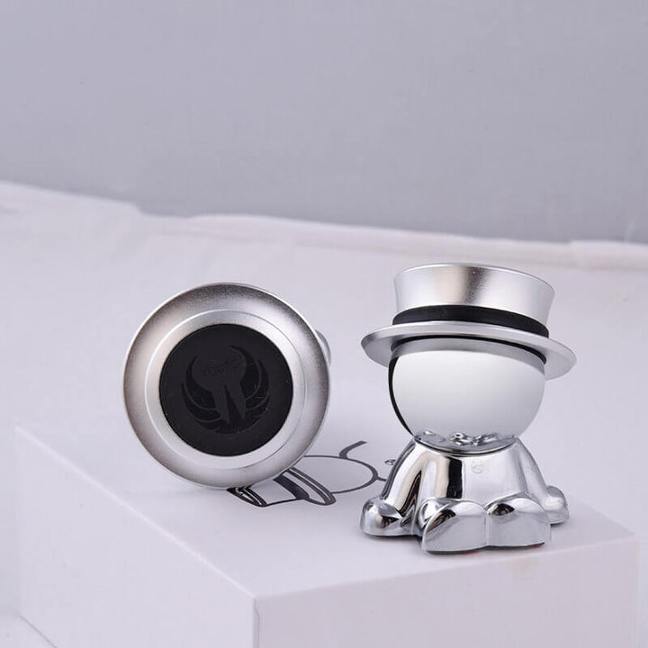 Bekväm magnetisk mobilhållare för bil. Ger enkel åtkomst till din telefon med 360° rotationsfunktion.