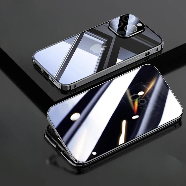 Stilrent iPhone telefontillbehör: ett hårdglasfodral som kombinerar insynsskydd och robust försvar.