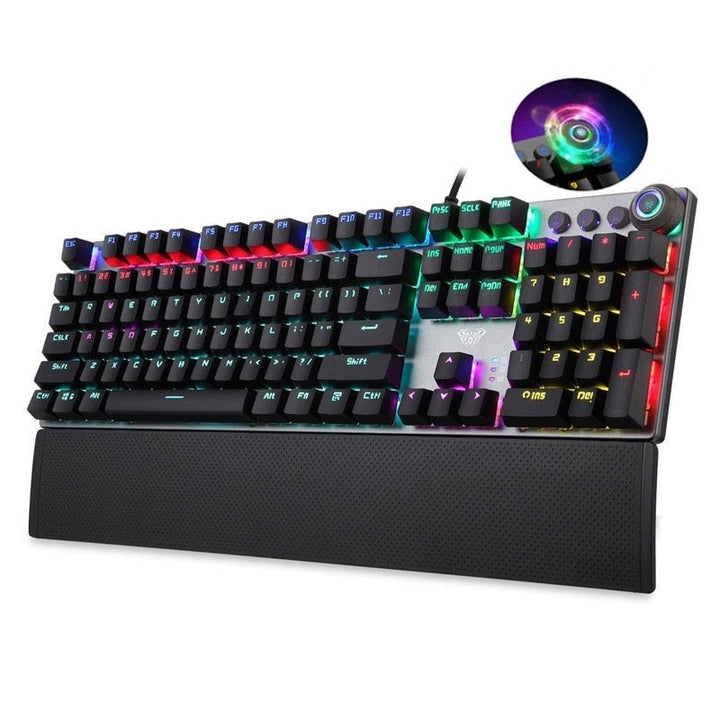 Vy över hela gaming tangentbordet som visar dess kompakta men kraftfulla design för seriösa spelare.