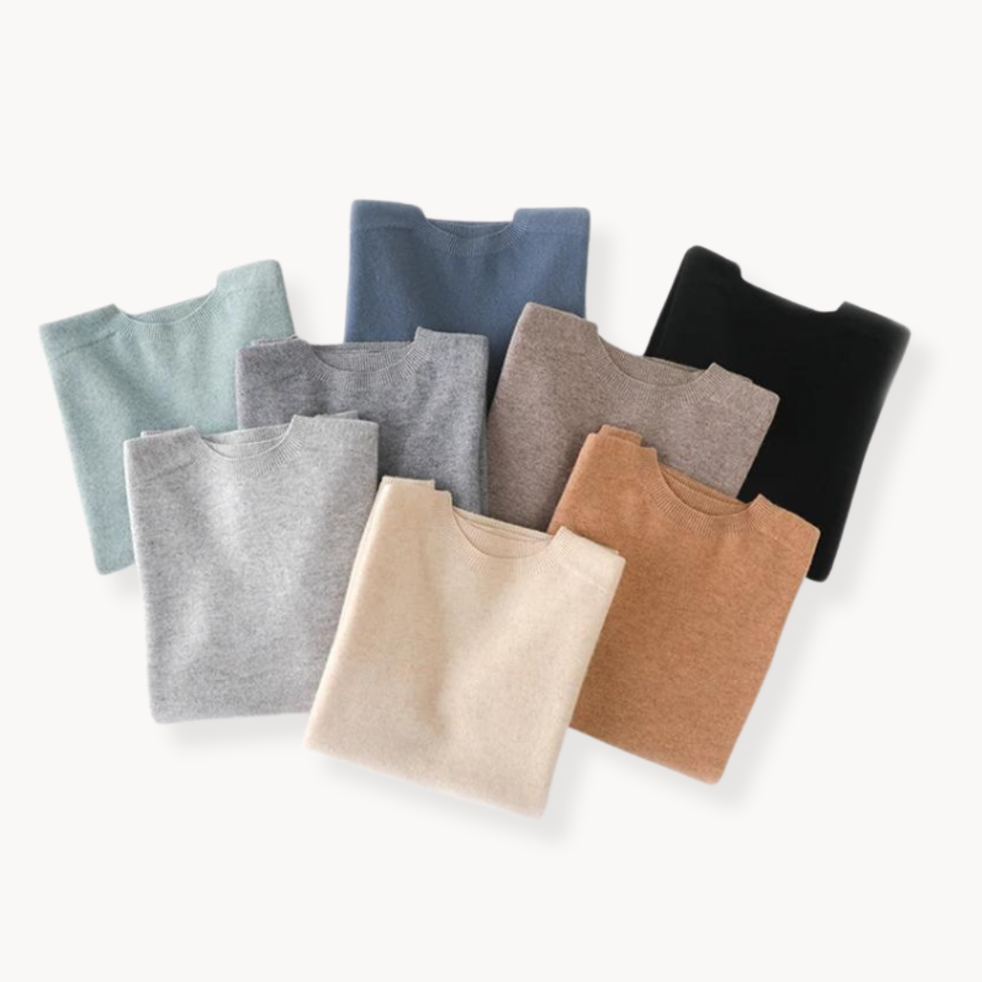 Mångsidig herr t-shirt kombinerad med jeans, perfekt för en bekväm och stilren look under sommardagar.