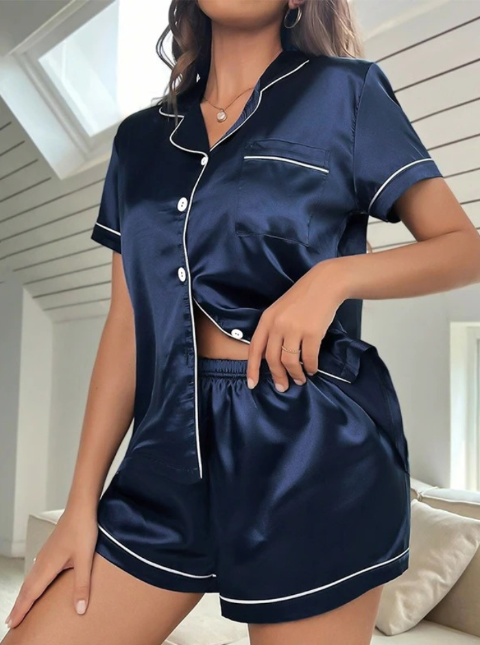 Dam nattkläder i polyester, mjukt sidenkänsla tvådelat set för avkoppling.