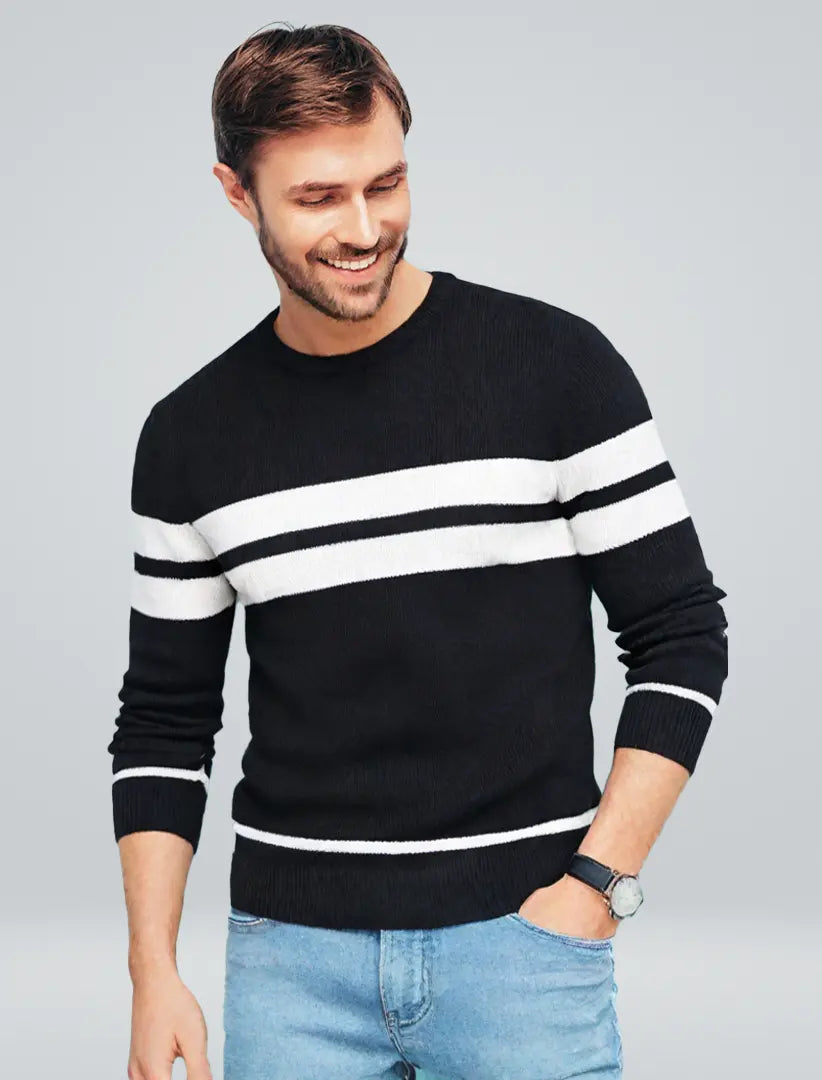 Stilren och avslappnad herrtröja i mjukt material. Perfekt långärmad vårtröja och hösttröja för en bekväm look.