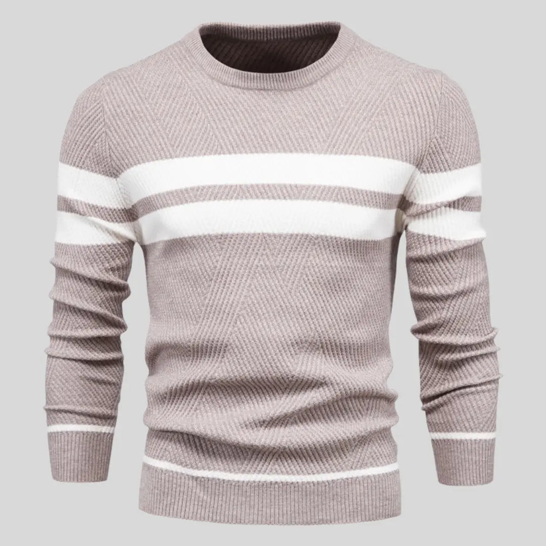 Klassisk långärmad herrtröja för en stilren och avslappnad look. Bekväm och mångsidig för alla tillfällen.