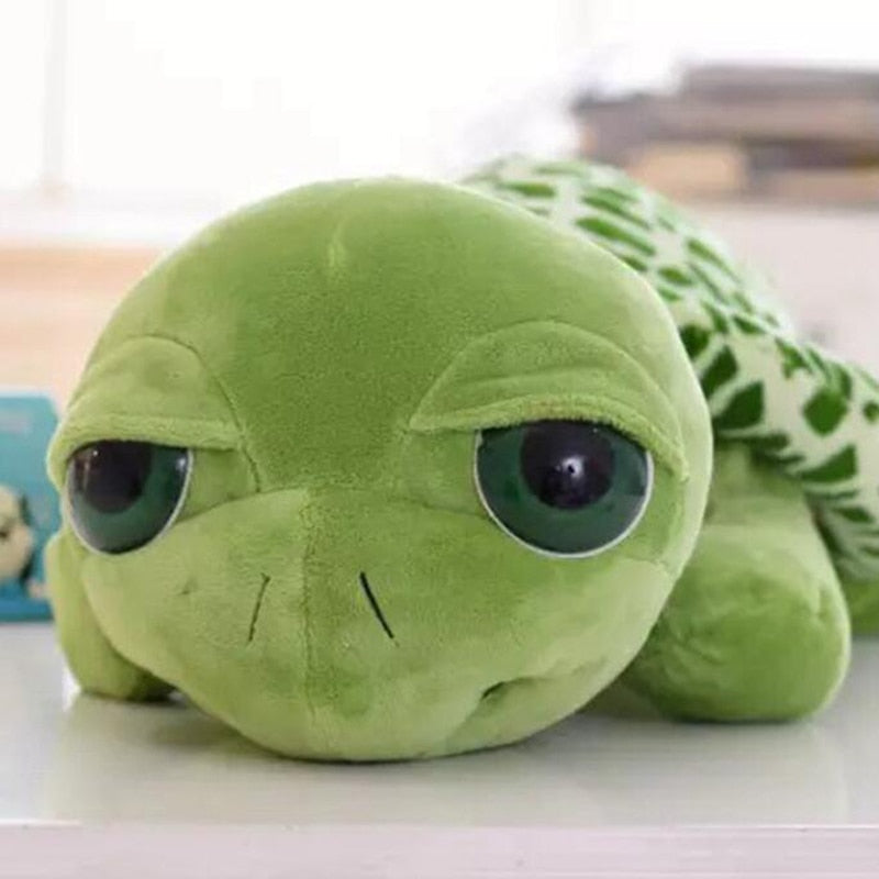 Sköldpadda gosedjur med broderade stora ögon och mjukt skal, idealisk som barnleksak och present.