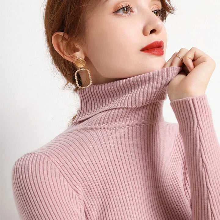Kvinnors eleganta turtleneck. Mjuk stickad tröja för komfort, vardagslook och höst/vinter.