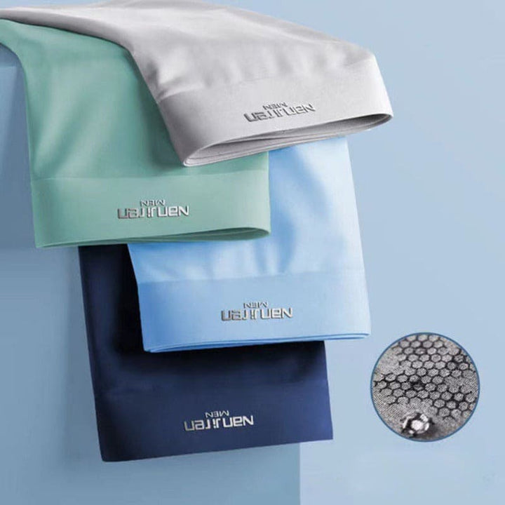 Maximera komforten med dessa fukttransporterande herr boxershorts 4-pack. Perfekt för aktiv vardag.