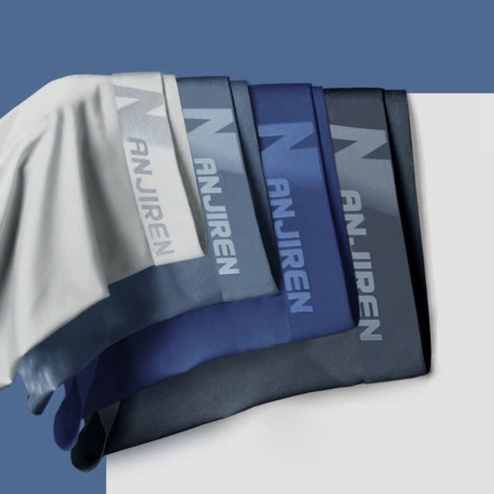 Komfortabla och fukttransporterande herr boxershorts i 4-pack. Stilrena underkläder för vardag och sport.