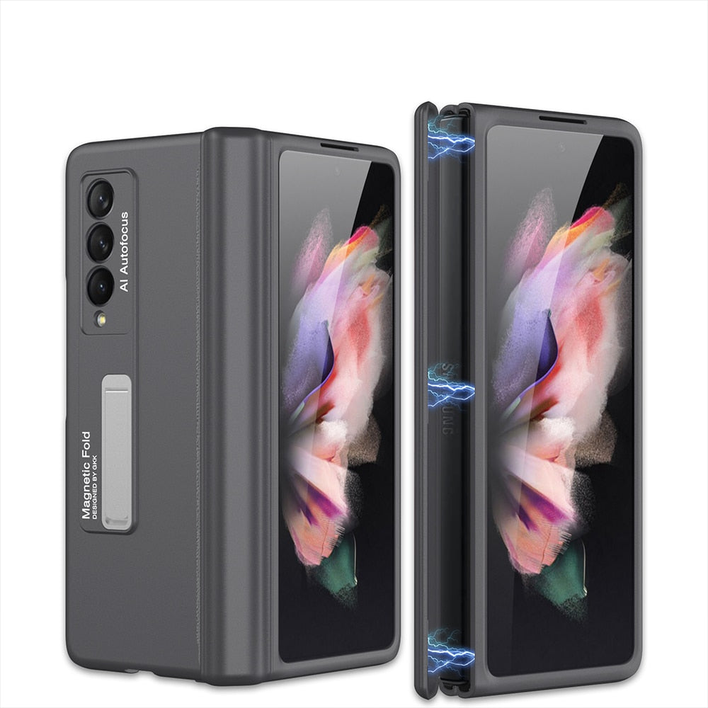 Elegant mist golden Z Fold 3 fodral med stativ. Högkvalitativt mobilskydd i snygg design för din telefon.