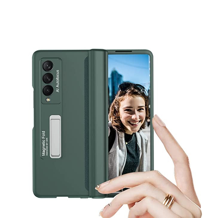 Komplett mobilskydd för Samsung Galaxy Z Fold 3. Svart fodral med kickstand och gångjärnsskydd.