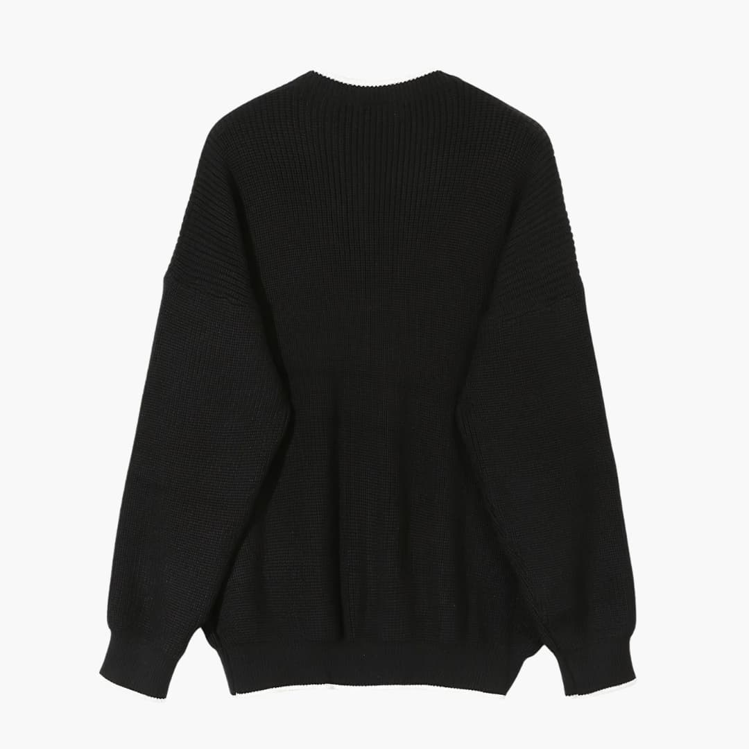 Herrtröja med halvzip, modern design och långärmad passform. Ett mångsidigt plagg för herrmode.