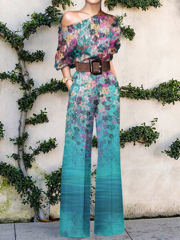 Mångsidig kvinnors jumpsuit, modern och bekväm. En elegant byxdress för både fest och avslappnad vardagsstil.