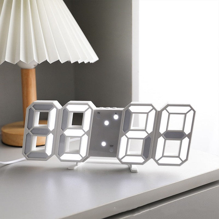Högkvalitativ elektronik: LED väggklocka med justerbar ljusstyrka, modern design som passar alla rum