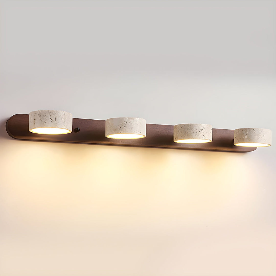 Stilren väggbelysning med LED för inomhusbruk. Designad för modern heminredning och funktion.