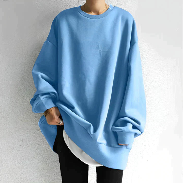 Mjuk och modern dam pullover i plus size. Bekväm och avslappnad tröja för stilmedvetna kvinnor, perfekt vinterplagg.