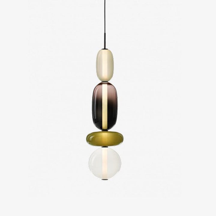 Två moderna taklampor i glas över matbord. Designbelysning för matsalsinredning. LED-kompatibel.