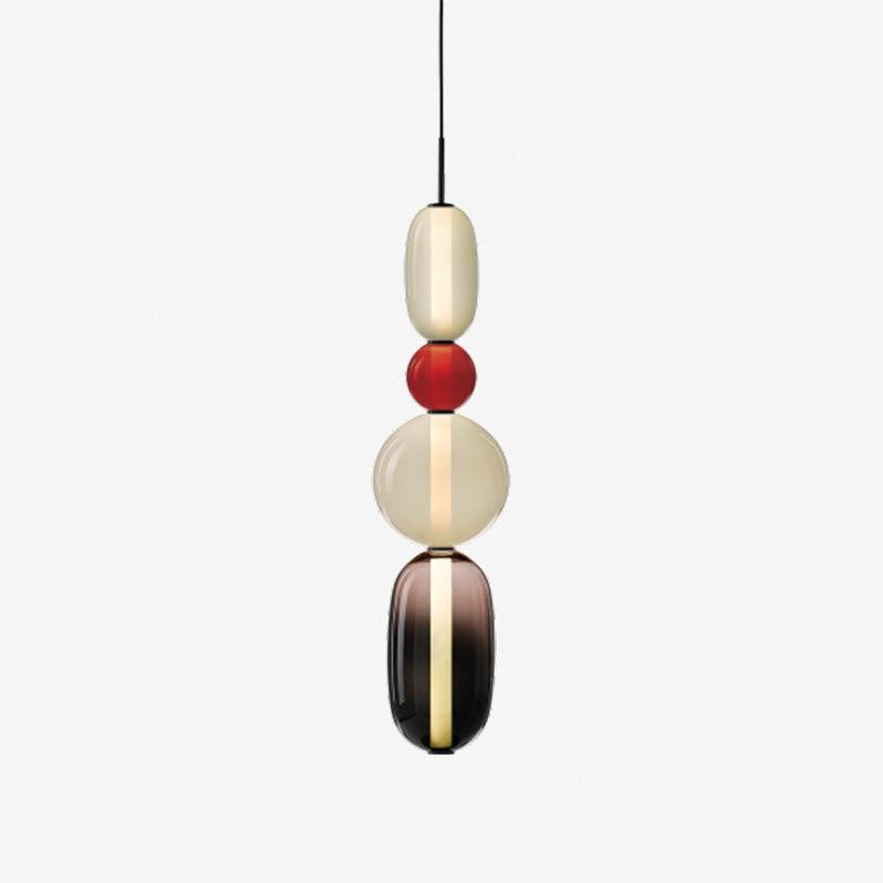 Fristående modern taklampa i glas, redo för montering. En designlampa för ditt hem.