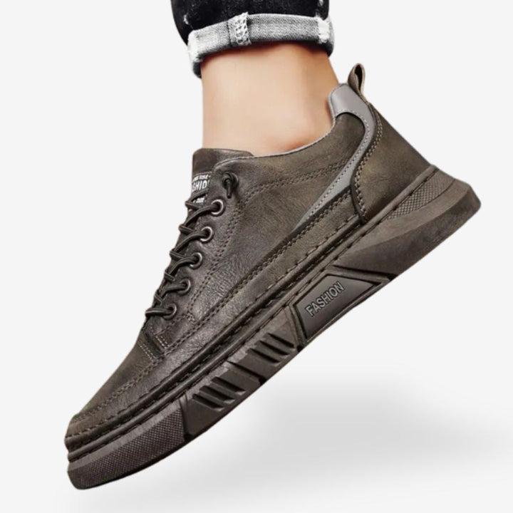 Bekväma herr sneakers med anti-glid sula, perfekta vardagsskor. Lätta och moderna svarta för casual stil.